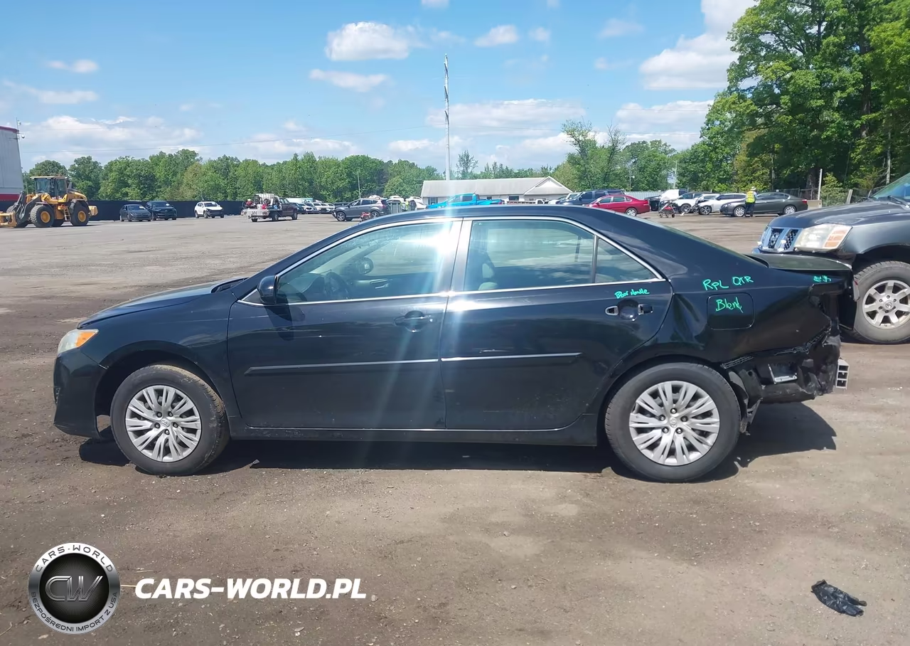 2014 Toyota Camry L VIN:4T1BF1FK6EU805647 - 13