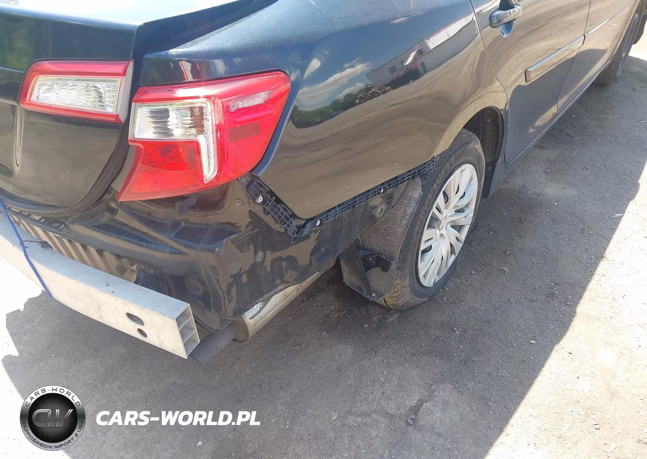 2014 Toyota Camry L VIN:4T1BF1FK6EU805647 - 16