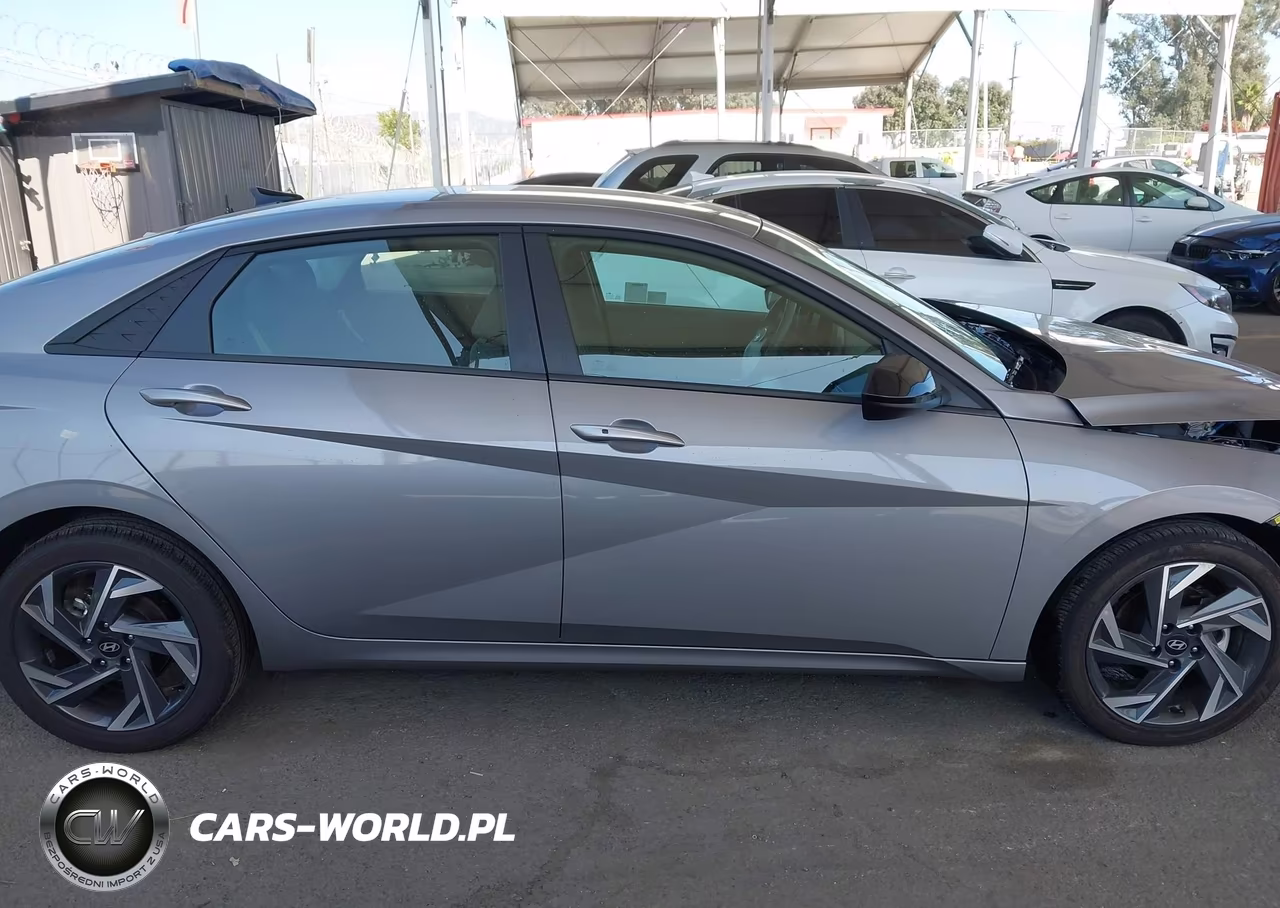2025 Hyundai Elantra Sel Sport VIN:KMHLM4DGXSU011787 - 13