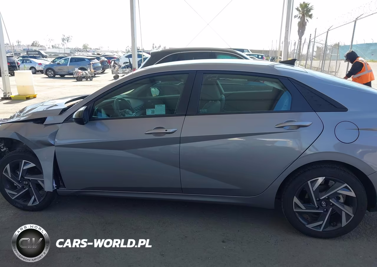 2025 Hyundai Elantra Sel Sport VIN:KMHLM4DGXSU011787 - 14