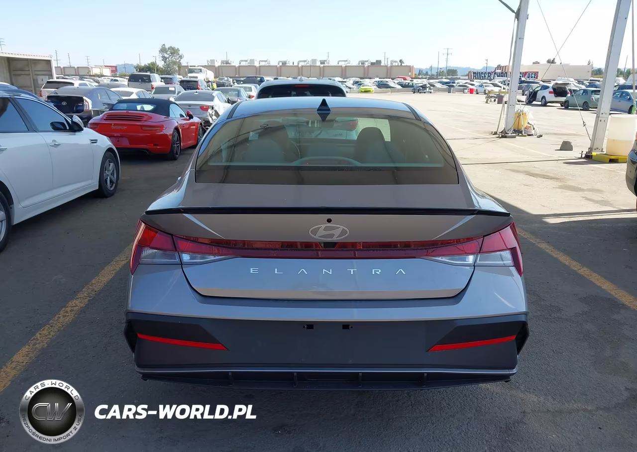 2025 Hyundai Elantra Sel Sport VIN:KMHLM4DGXSU011787 - 16