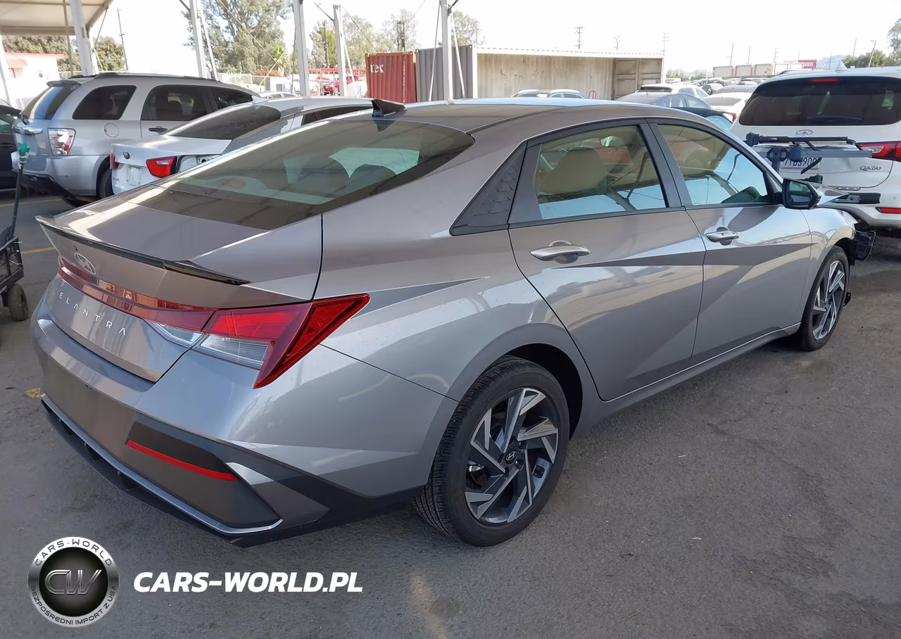 2025 Hyundai Elantra Sel Sport VIN:KMHLM4DGXSU011787 - 4