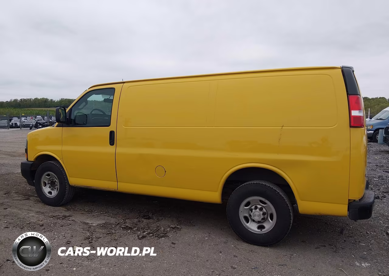 2018 Chevrolet Express 2500 Work Van VIN:1GCWGAFG9J1316461 - 14