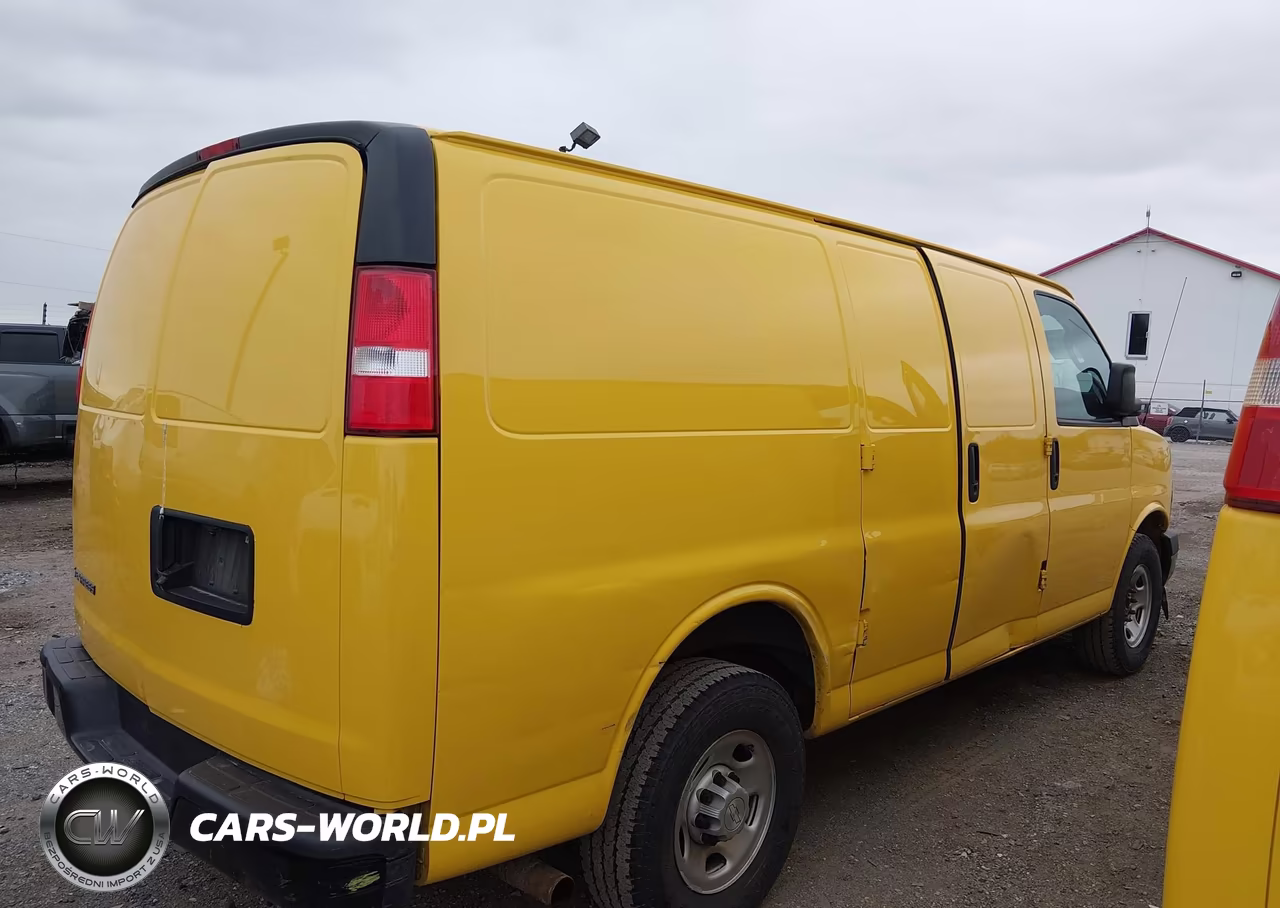 2018 Chevrolet Express 2500 Work Van VIN:1GCWGAFG9J1316461 - 6