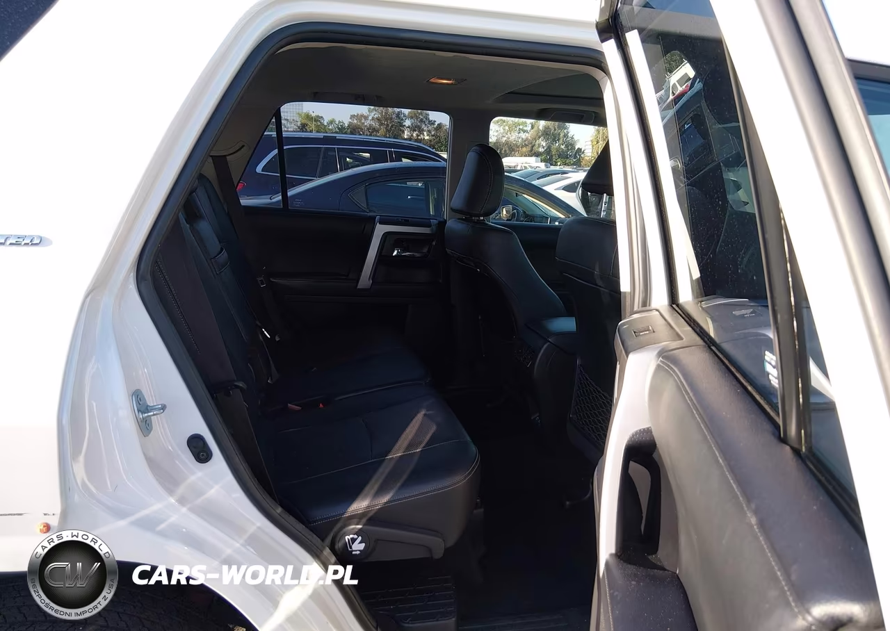 2021 Toyota 4Runner Limited VIN:JTEDU5JR9M5233881 - 8