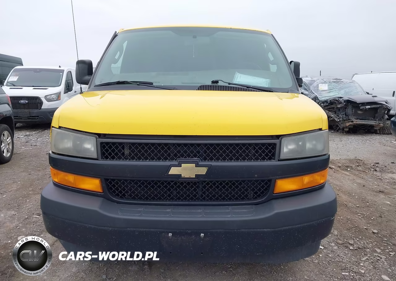 2018 Chevrolet Express 2500 Work Van VIN:1GCWGAFG4J1322118 - 13
