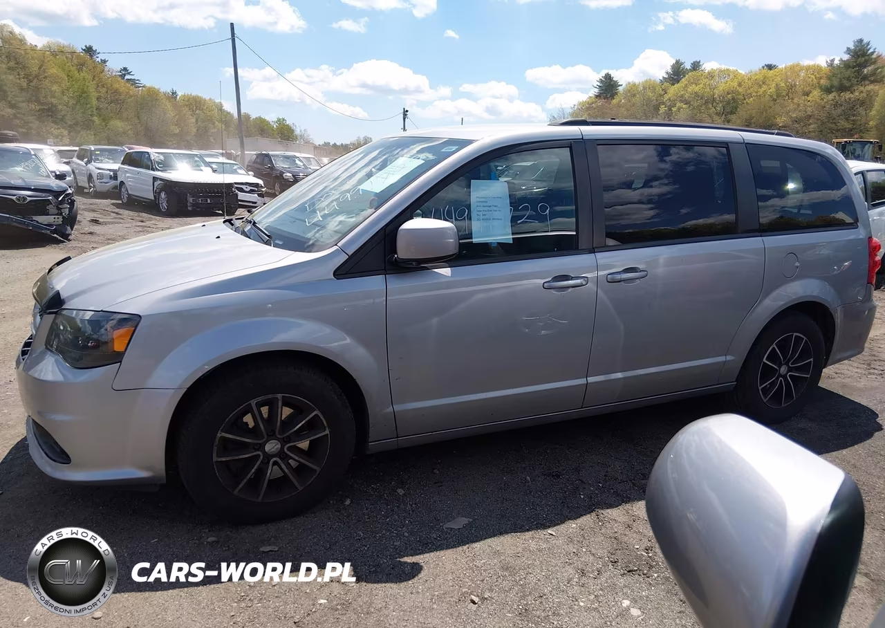 2018 Dodge Grand Caravan Gt VIN:2C4RDGEGXJR202443 - 14
