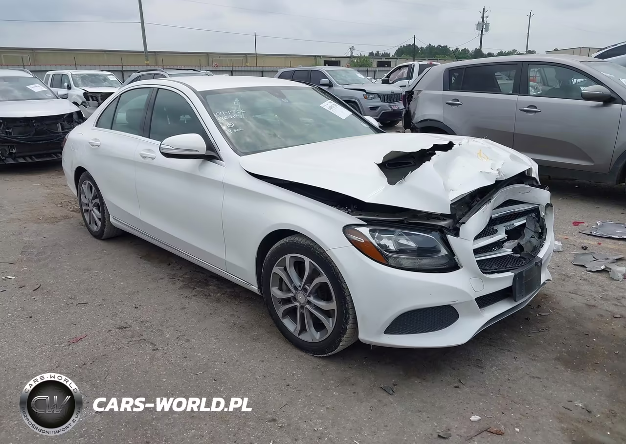 2015 Mercedes-Benz C 300