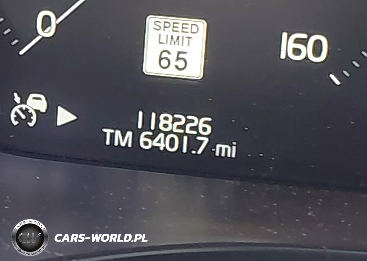 2018 Volvo Xc60 T5 Momentum VIN:YV4102RK1J1065646 - 15