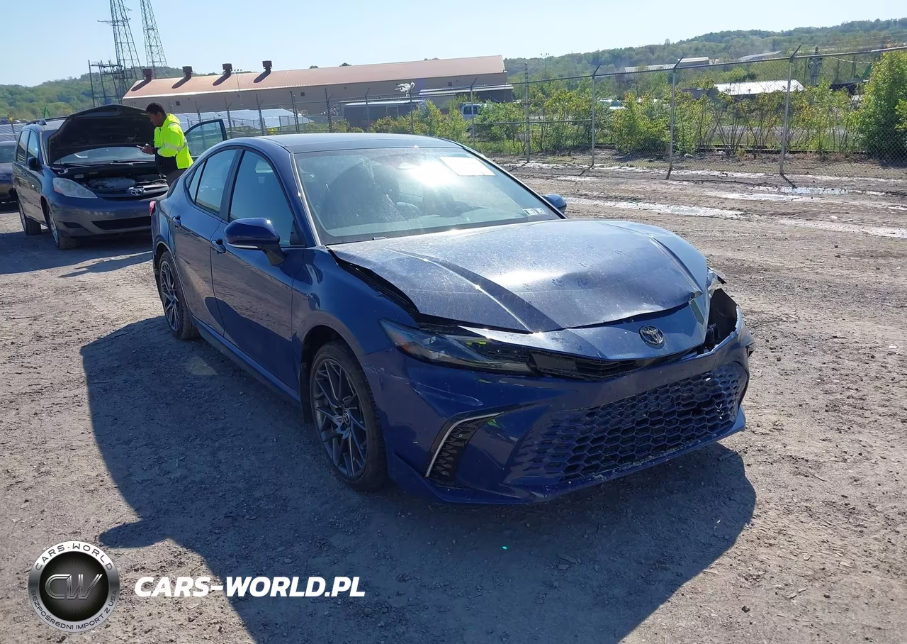 2025 Toyota Camry Xse – zdjęcie 1 z 16