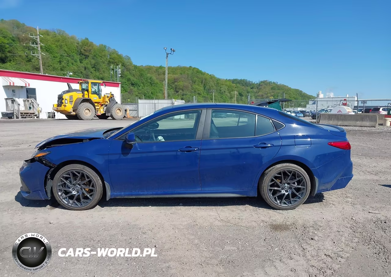 2025 Toyota Camry Xse VIN:4T1DBADK0SU027073 - 14