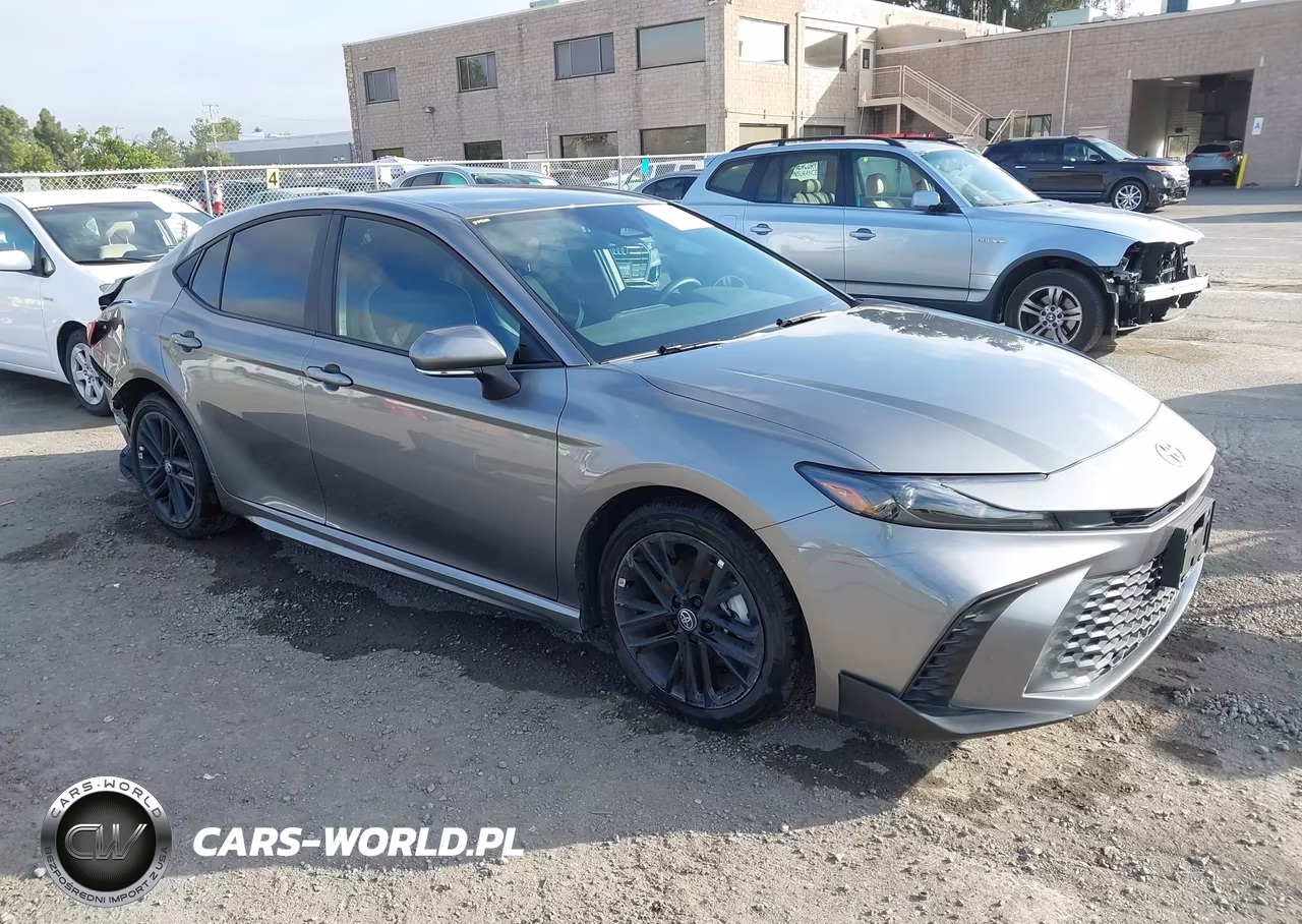 2025 Toyota Camry Se – zdjęcie 1 z 17