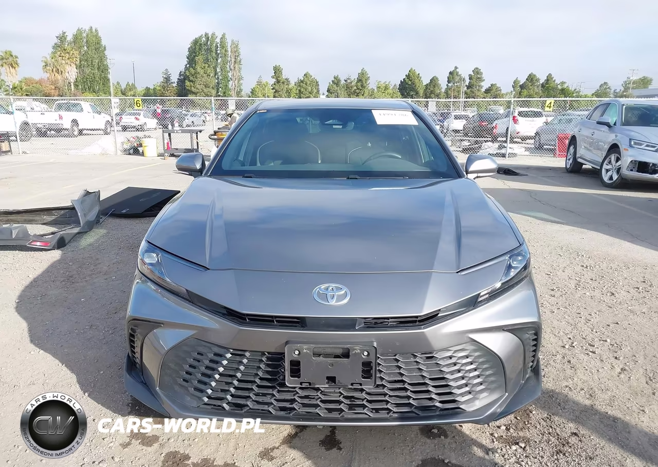 2025 Toyota Camry Se VIN:4T1DAACK3SU642074 - 13
