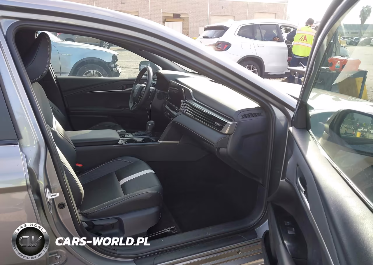 2025 Toyota Camry Se VIN:4T1DAACK3SU642074 - 5