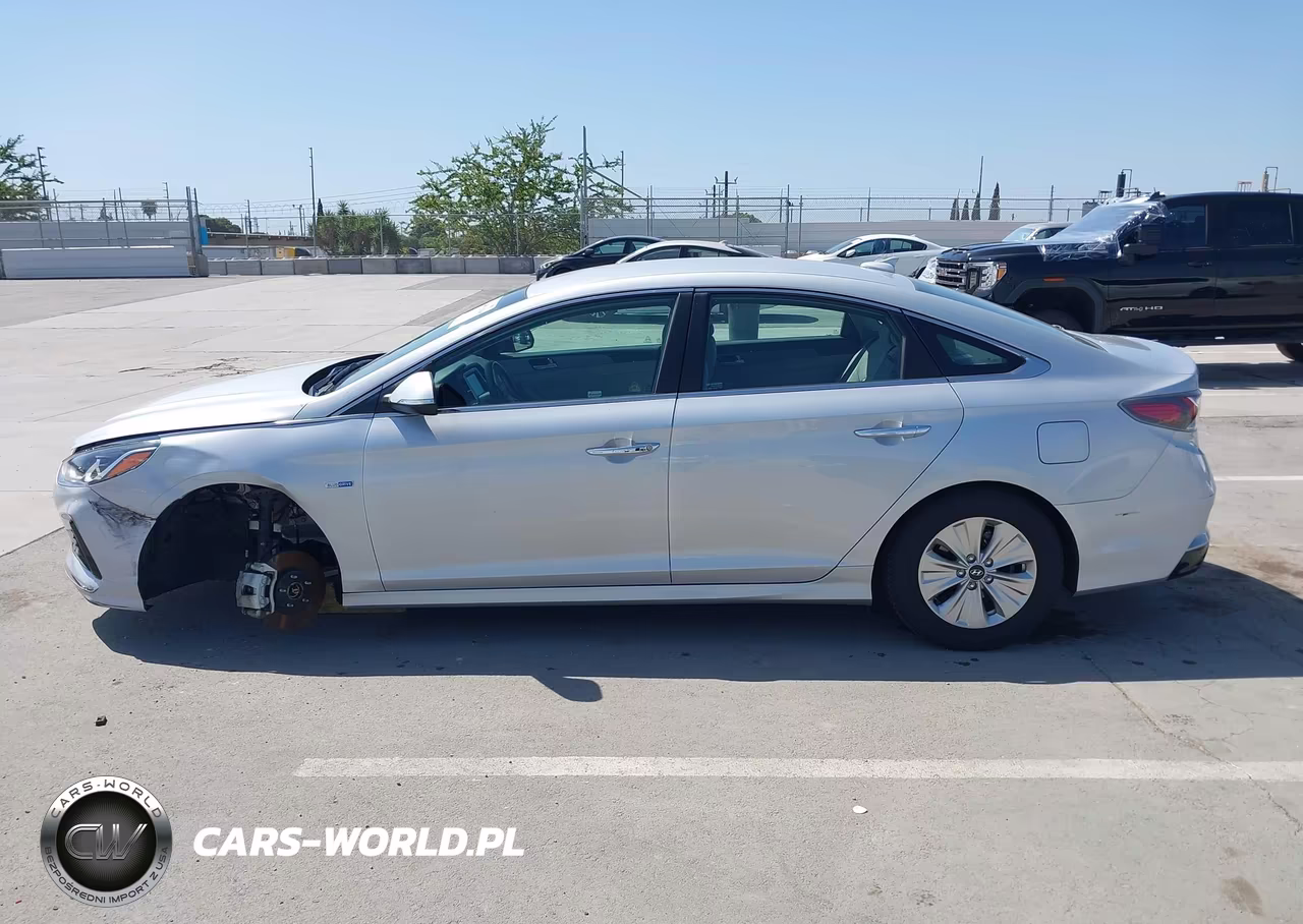 2019 Hyundai Sonata Hybrid Se VIN:KMHE24L34KA087648 - 15