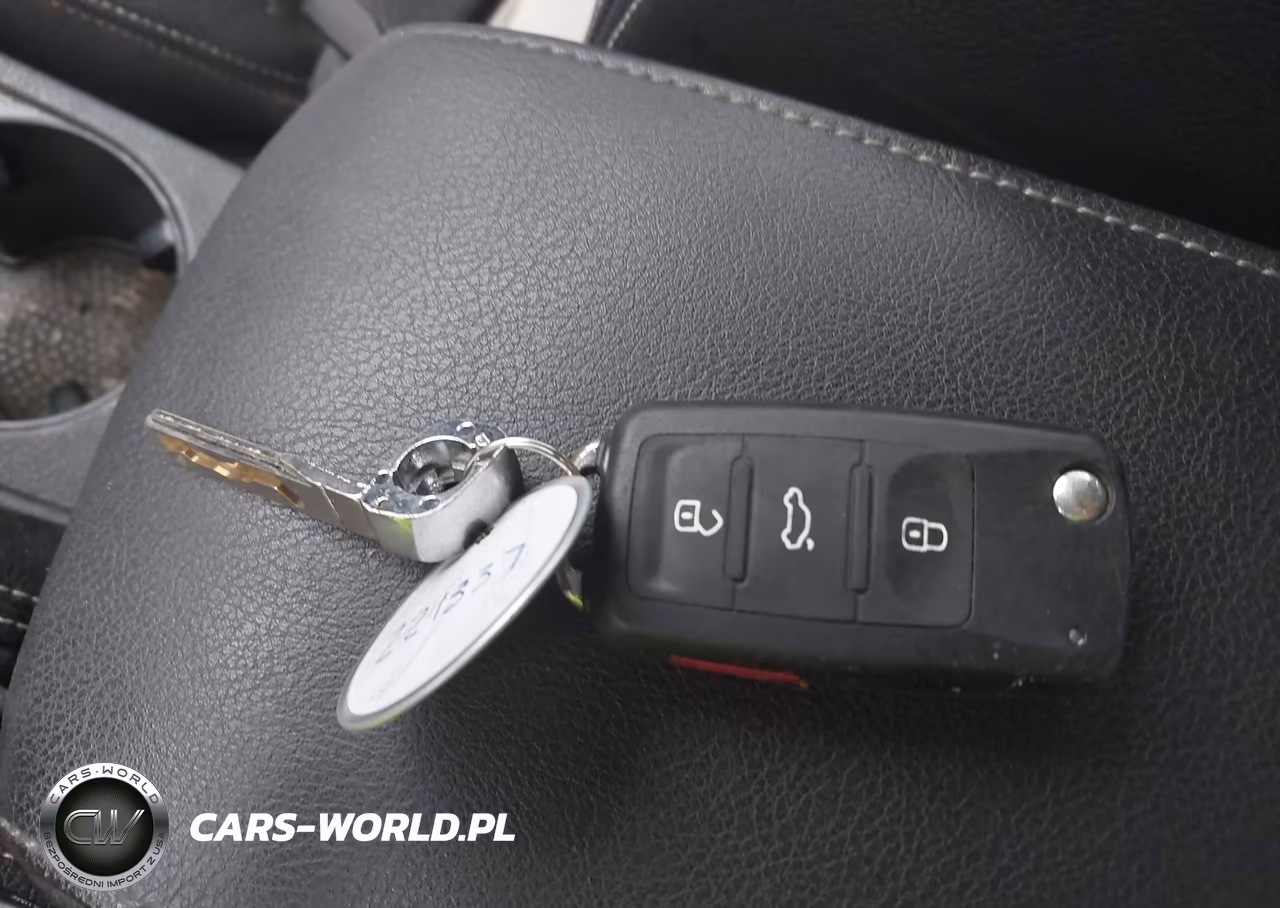 2016 Volkswagen Jetta 1.8T Sport VIN:3VWD17AJXGM289438 - 11