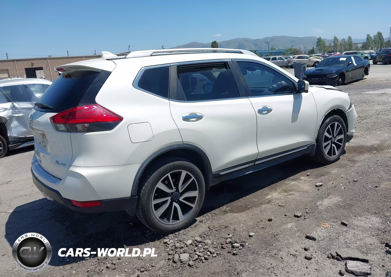 2017 Nissan Rogue Sl VIN:JN8AT2MV5HW019833 - 4