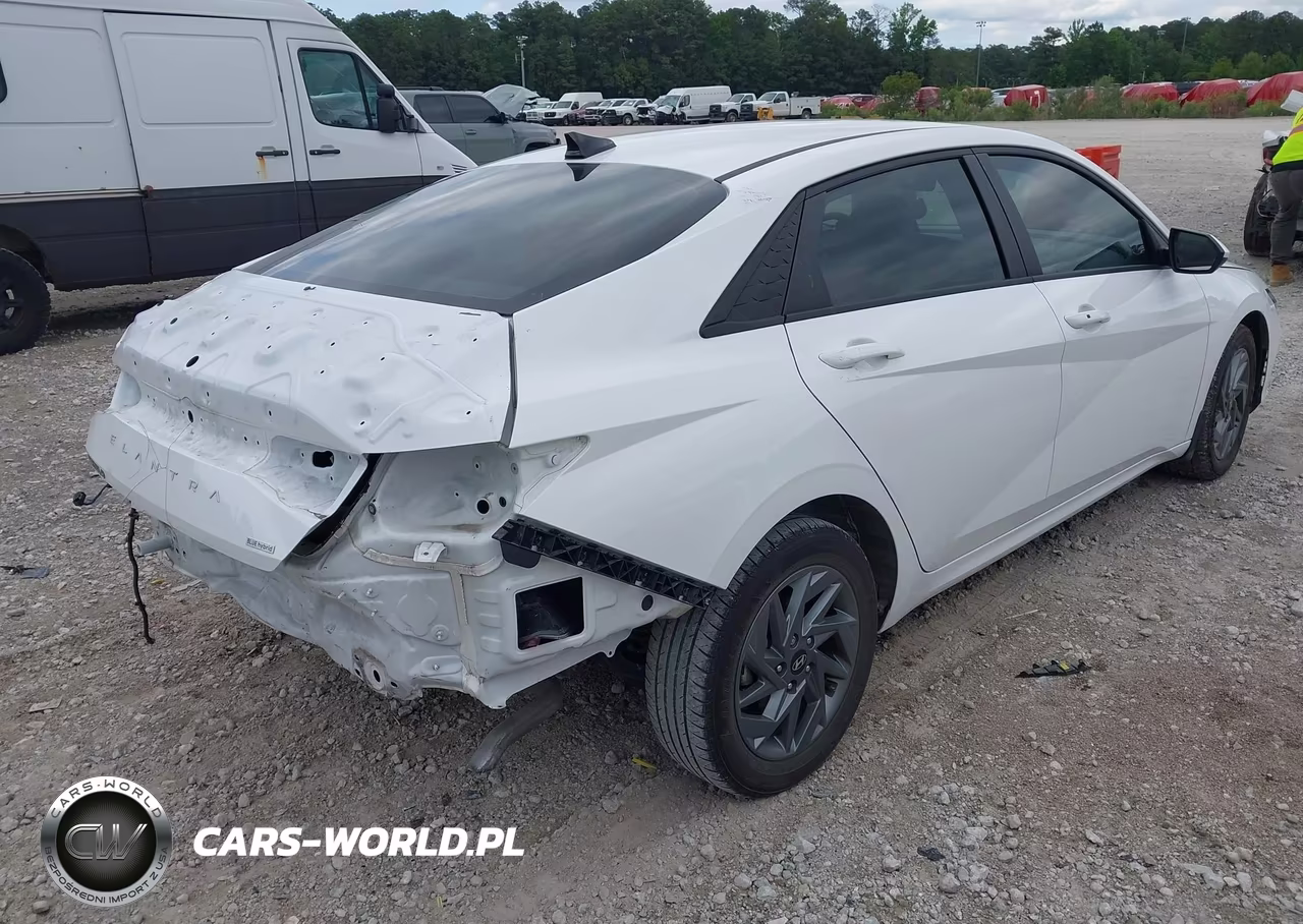 2024 Hyundai Elantra Hybrid Blue VIN:KMHLM4DJ9RU108288 - 4