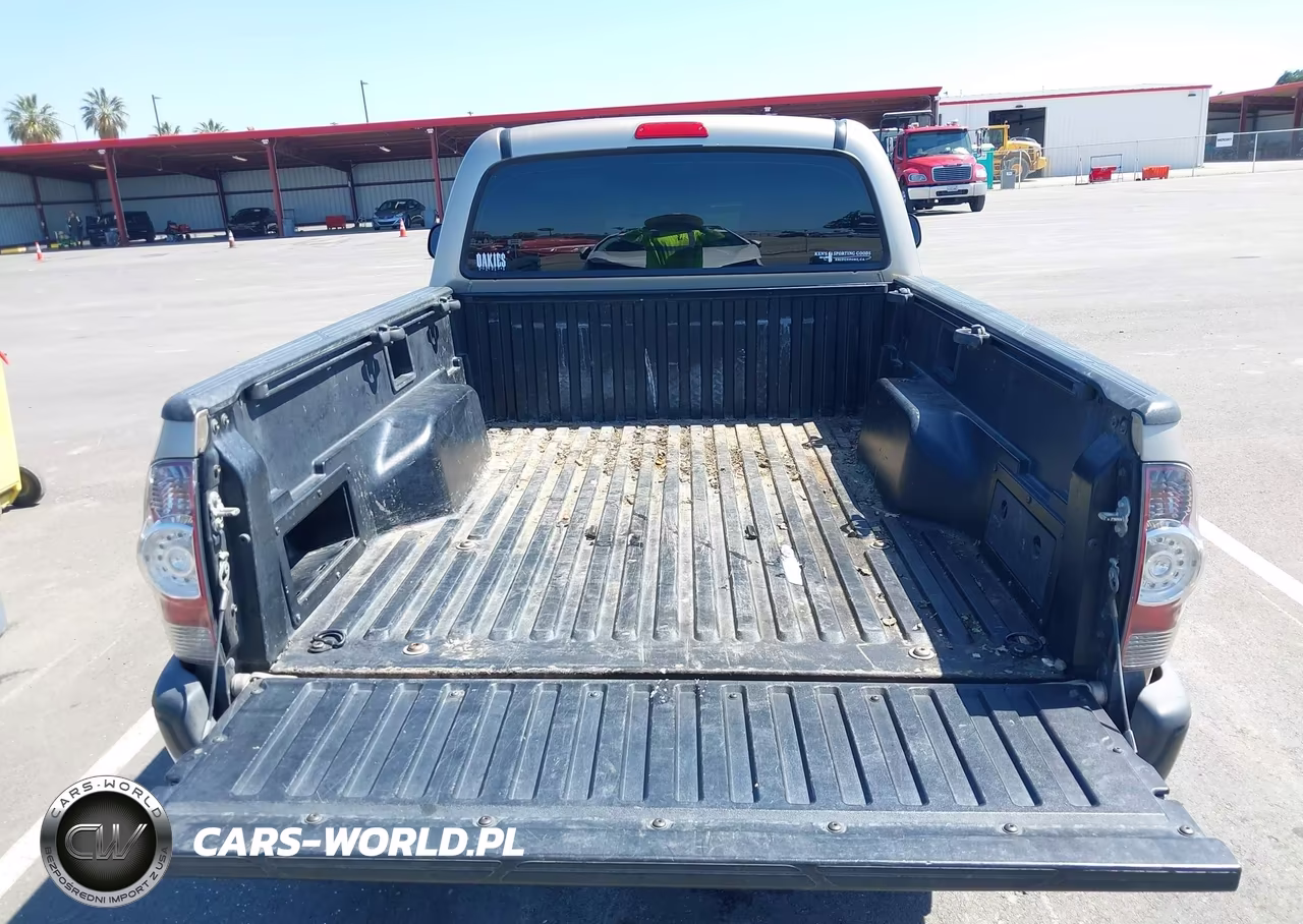 2008 Toyota Tacoma VIN:5TEPX42N08Z562499 - 8