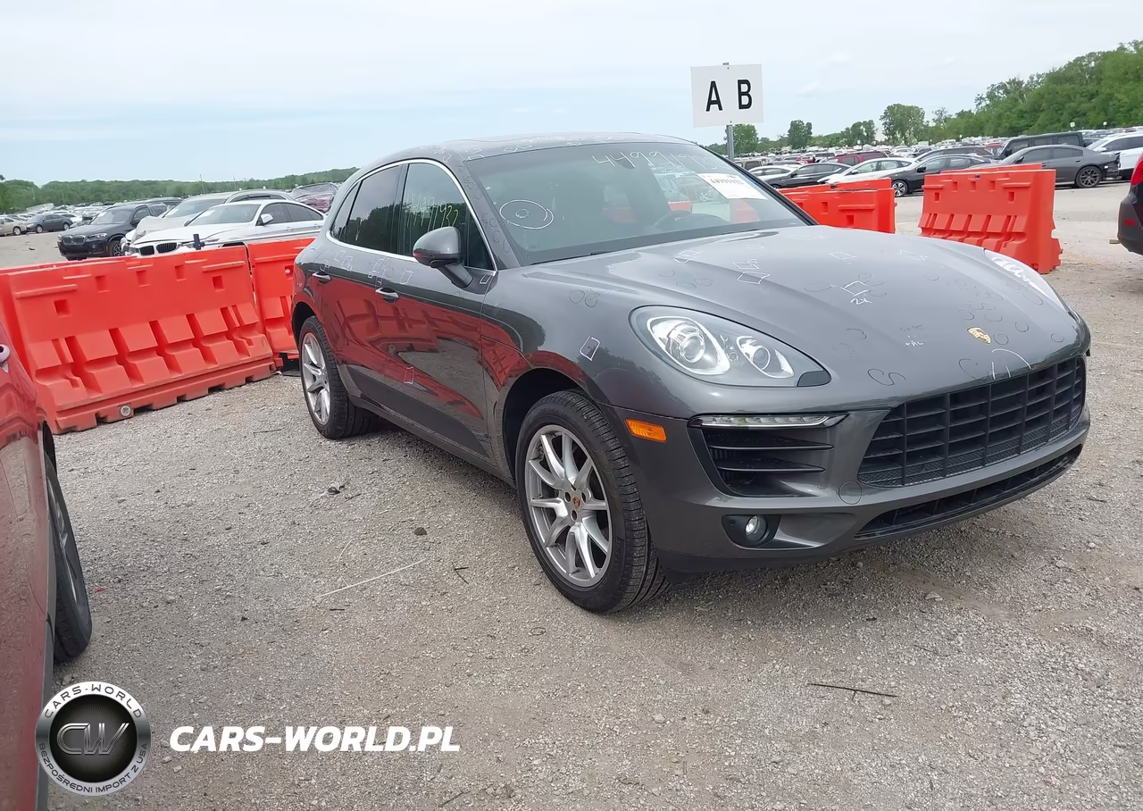 2016 Porsche Macan S