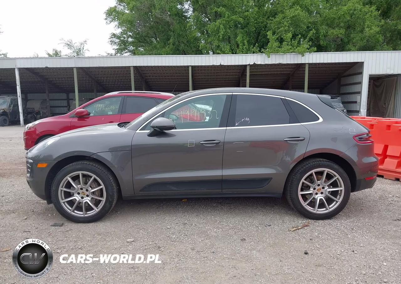 2016 Porsche Macan S VIN:WP1AB2A56GLB42817 - 14