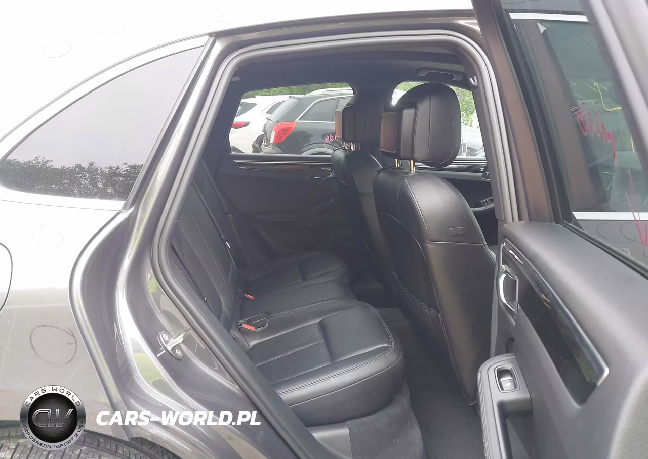 2016 Porsche Macan S VIN:WP1AB2A56GLB42817 - 8