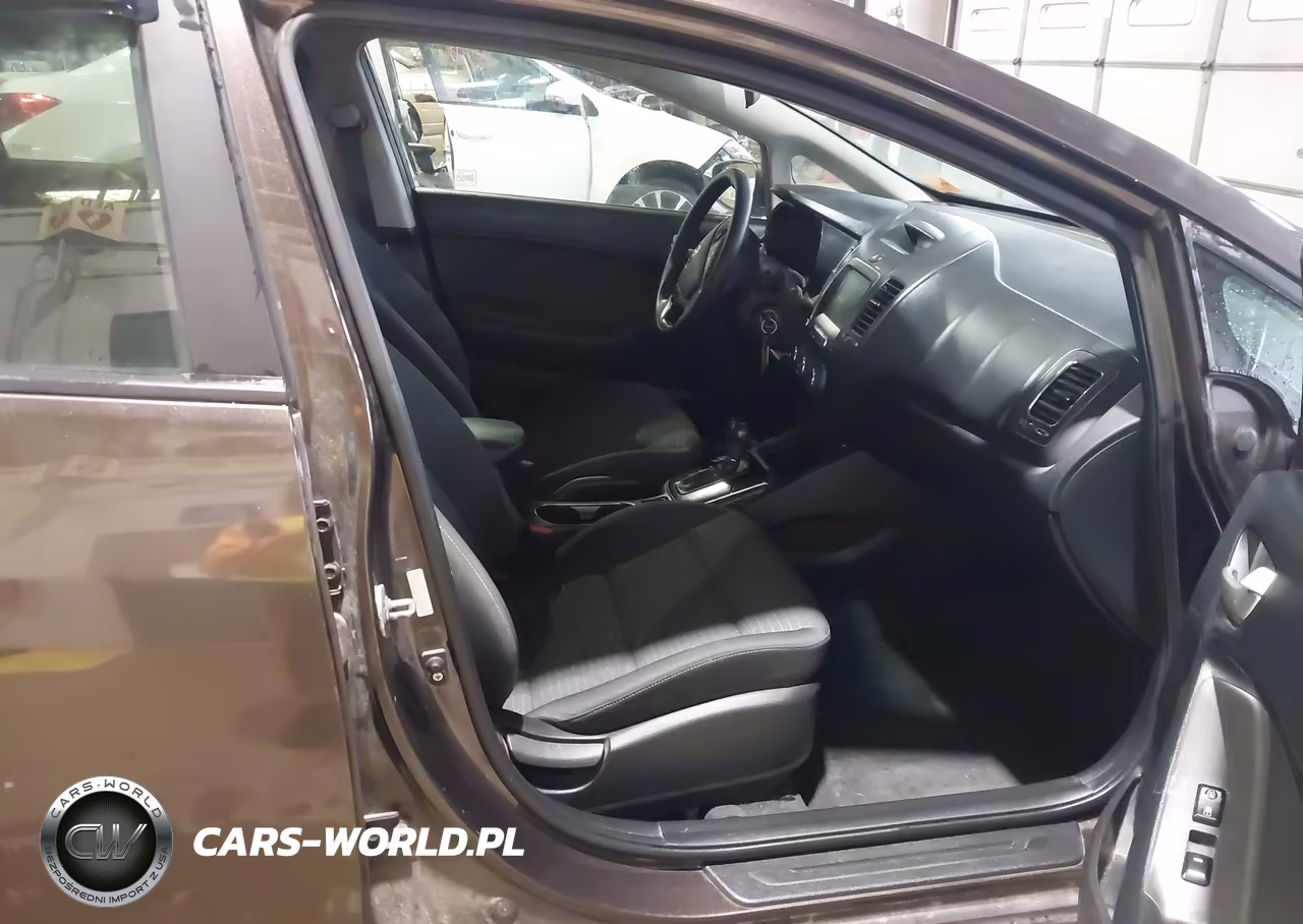 2018 Kia Forte Lx VIN:3KPFL4A75JE202166 - 5