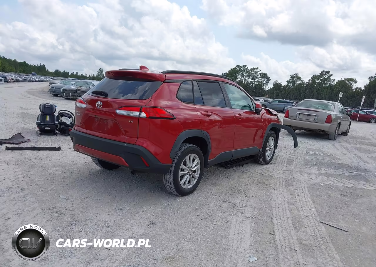 2022 Toyota Corolla Cross Le VIN:7MUCAAAG9NV005963 - 4
