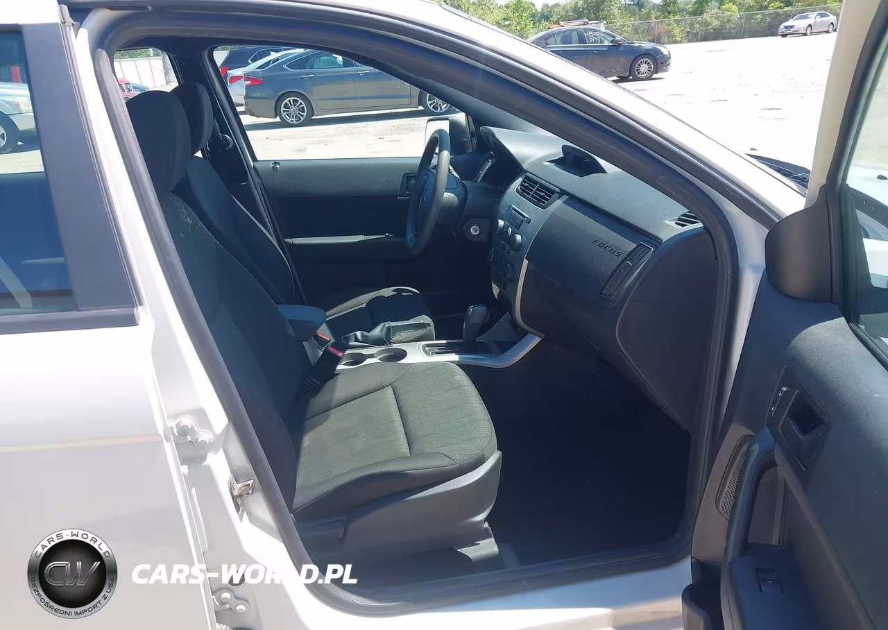 2010 Ford Focus Se VIN:1FAHP3FNXAW155906 - 5