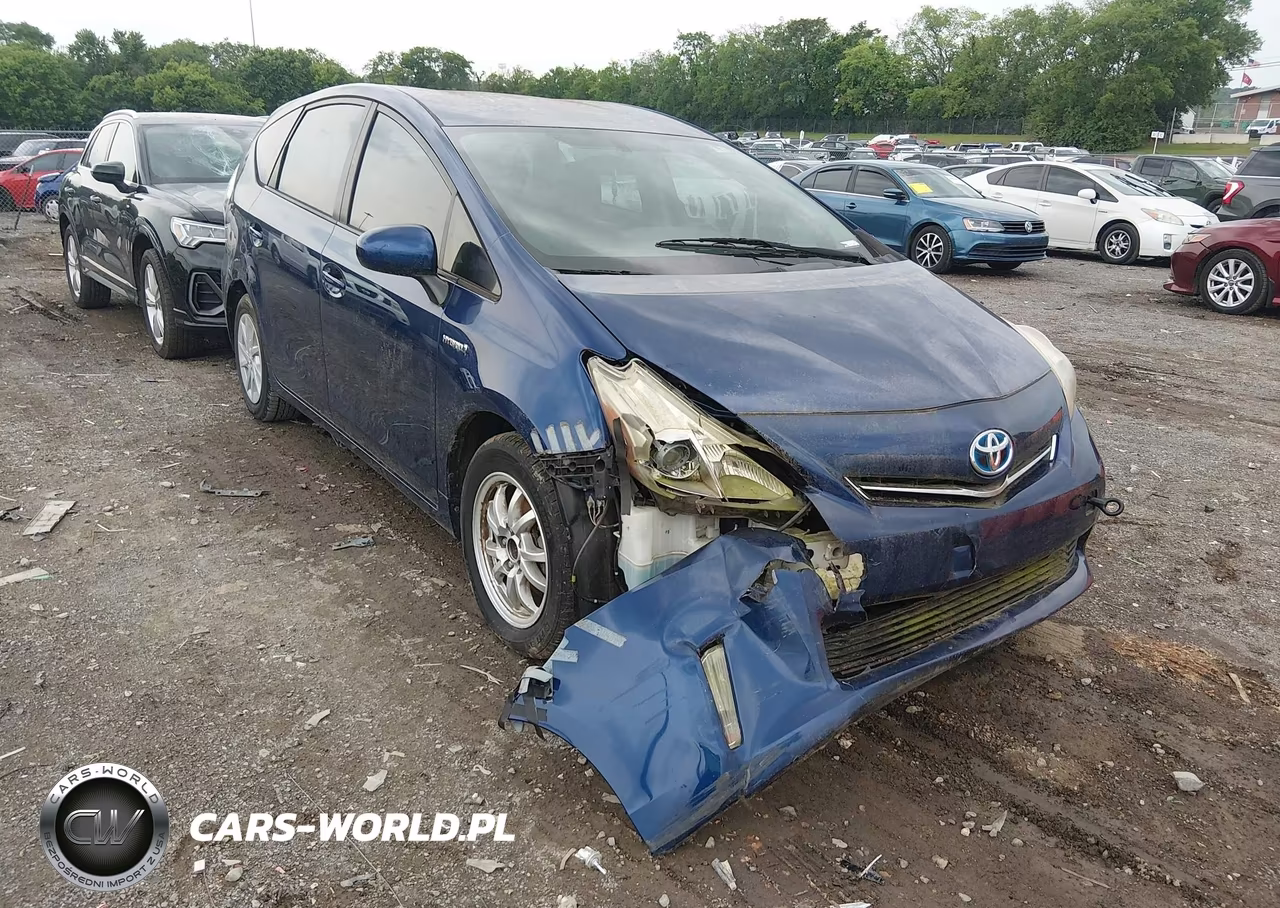 2013 Toyota Prius V Two
