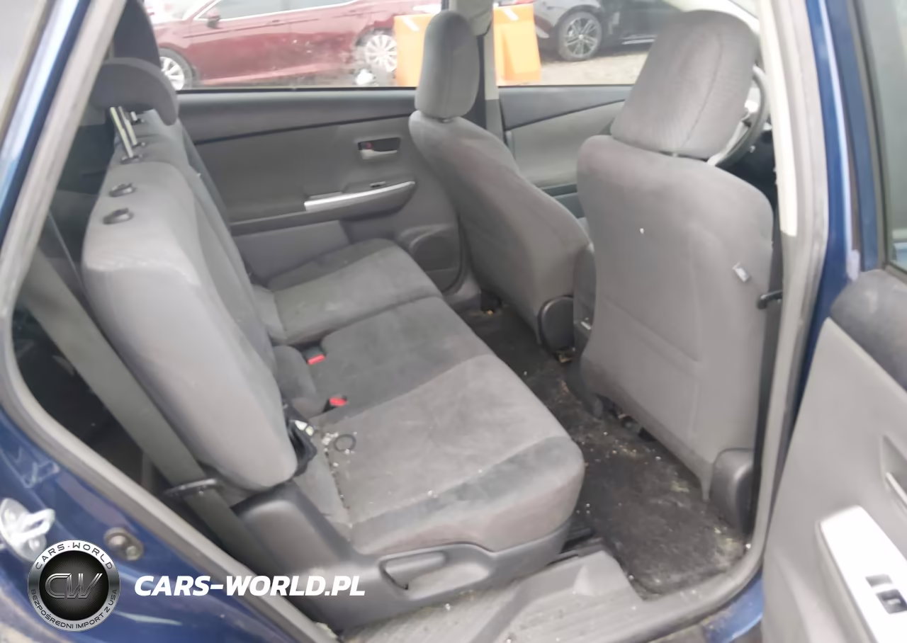 2013 Toyota Prius V Two VIN:JTDZN3EU3D3260225 - 8