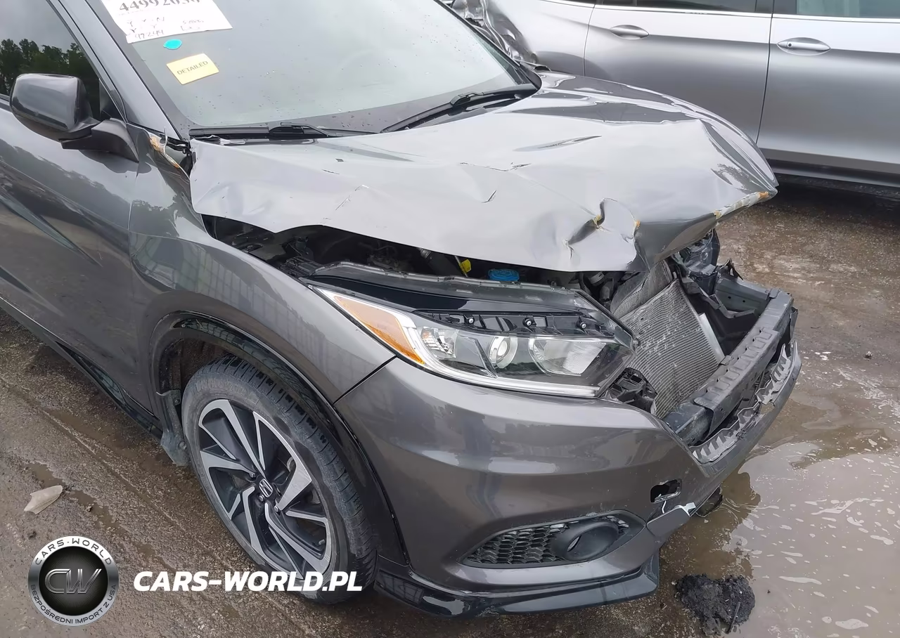 2019 Honda Hr-V Sport VIN:3CZRU6H15KG730328 - 18
