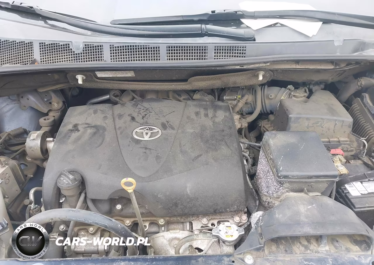 2019 Toyota Sienna Le 8 Passenger VIN:5TDKZ3DC2KS998656 - 10