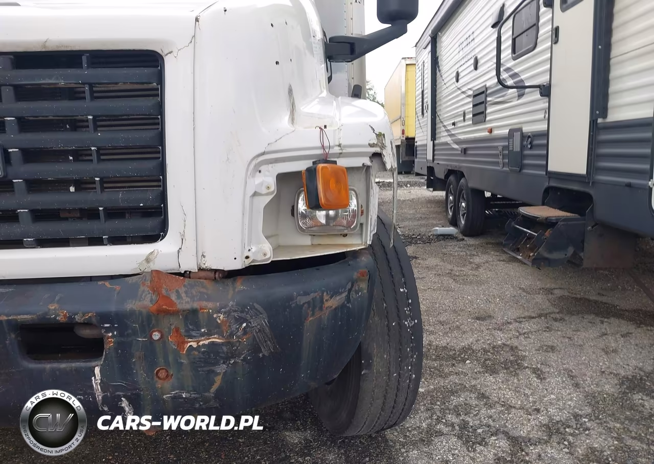 2005 Chevrolet Cc6500 VIN:1GBJ6C1C95F511390 - 11