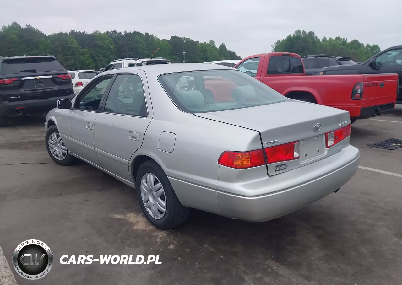 2001 Toyota Camry Ce VIN:4T1BG22K61U074589 - 3