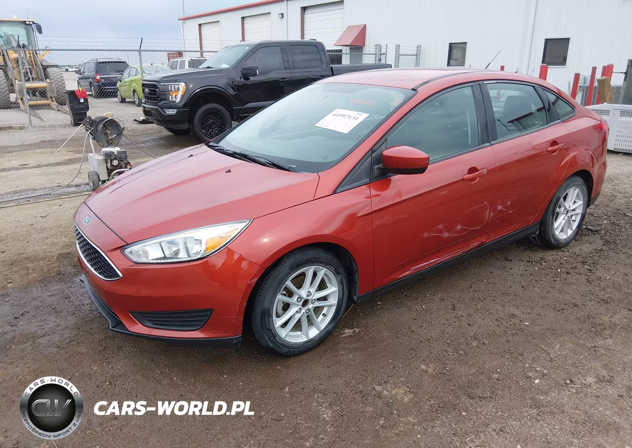 2018 Ford Focus Se VIN:1FADP3FE3JL269908 - 2