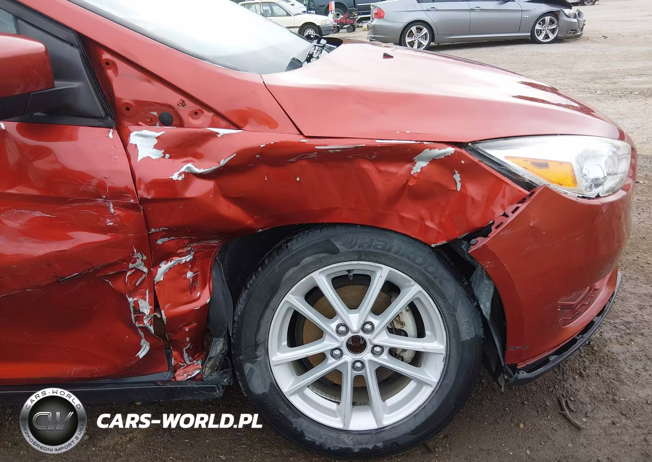 2018 Ford Focus Se VIN:1FADP3FE3JL269908 - 6