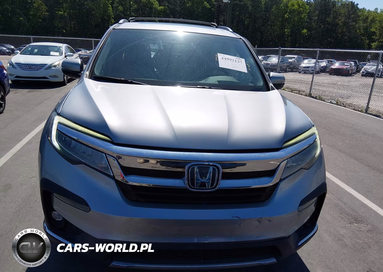 2019 Honda Pilot Touring VIN:5FNYF5H66KB023097 - 12