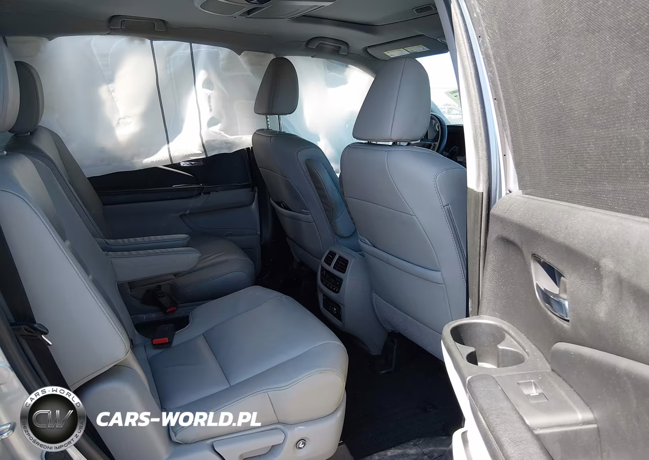 2019 Honda Pilot Touring VIN:5FNYF5H66KB023097 - 8