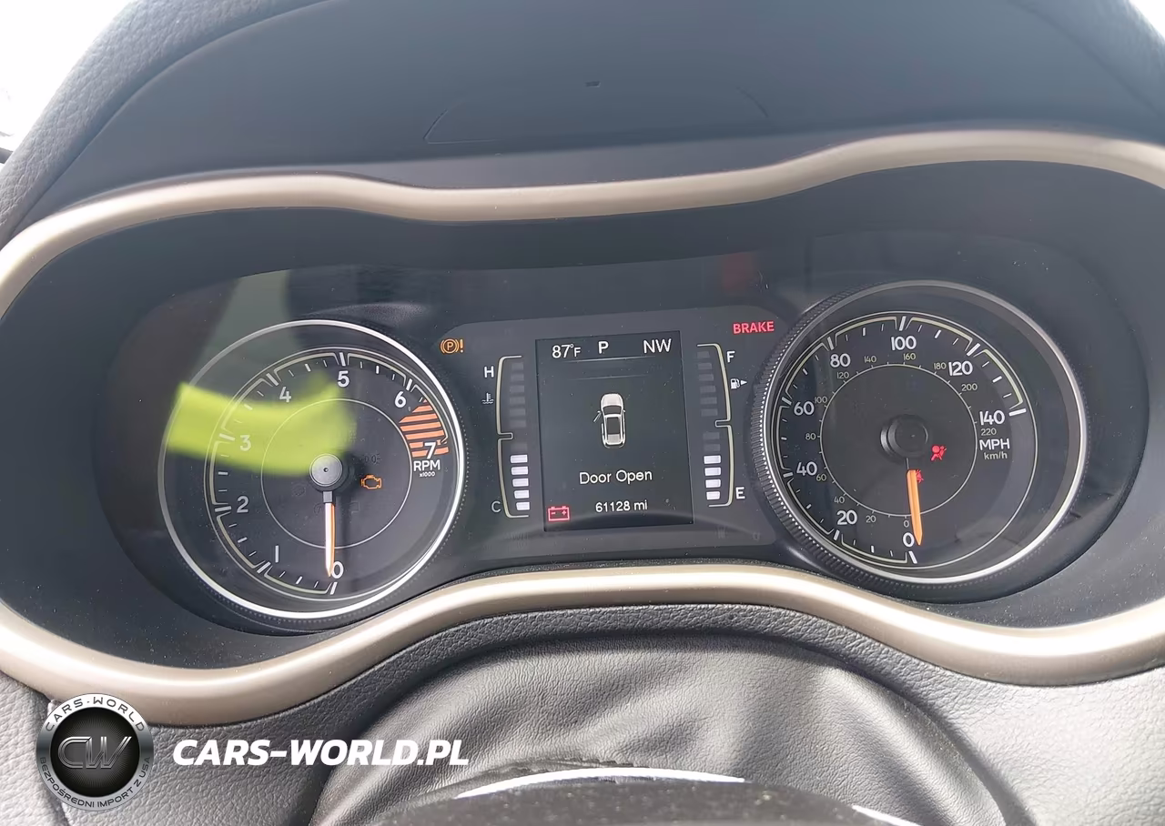 2018 Jeep Cherokee Latitude Fwd VIN:1C4PJLCB8JD620261 - 7