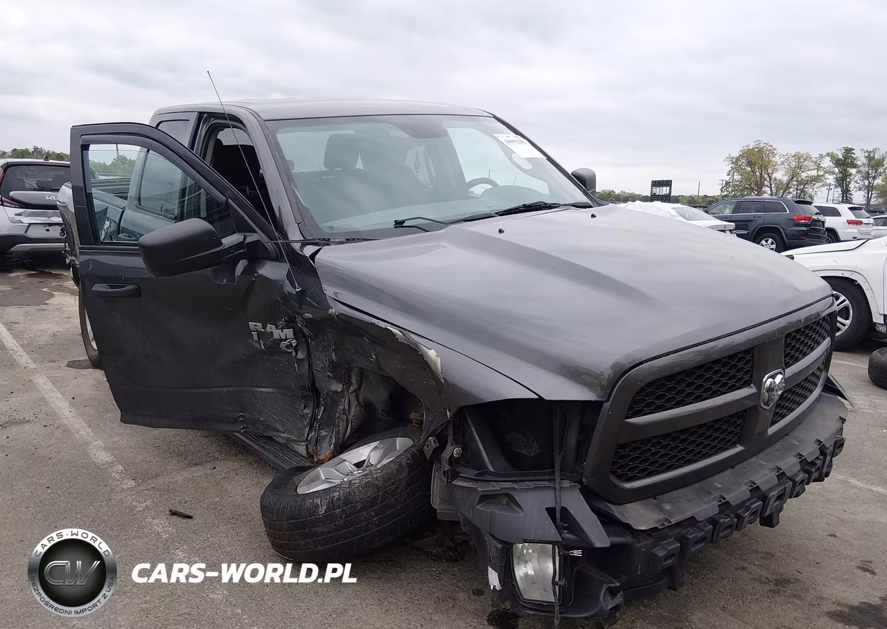 2018 Ram 1500 Express 4X4 6'4 Box – zdjęcie 1 z 16