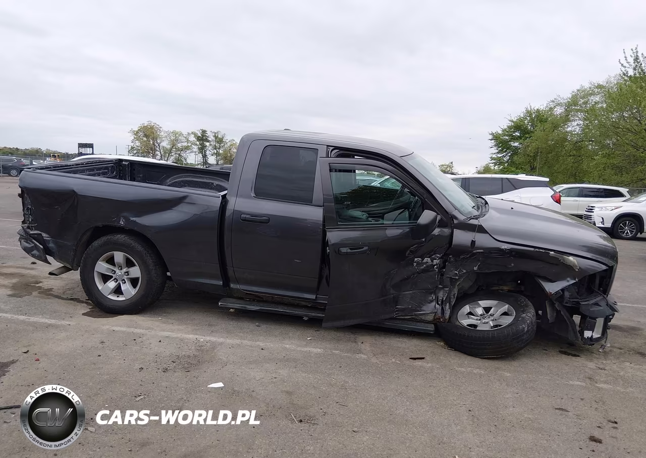 2018 Ram 1500 Express 4X4 6'4 Box VIN:1C6RR7FGXJS348573 - 6