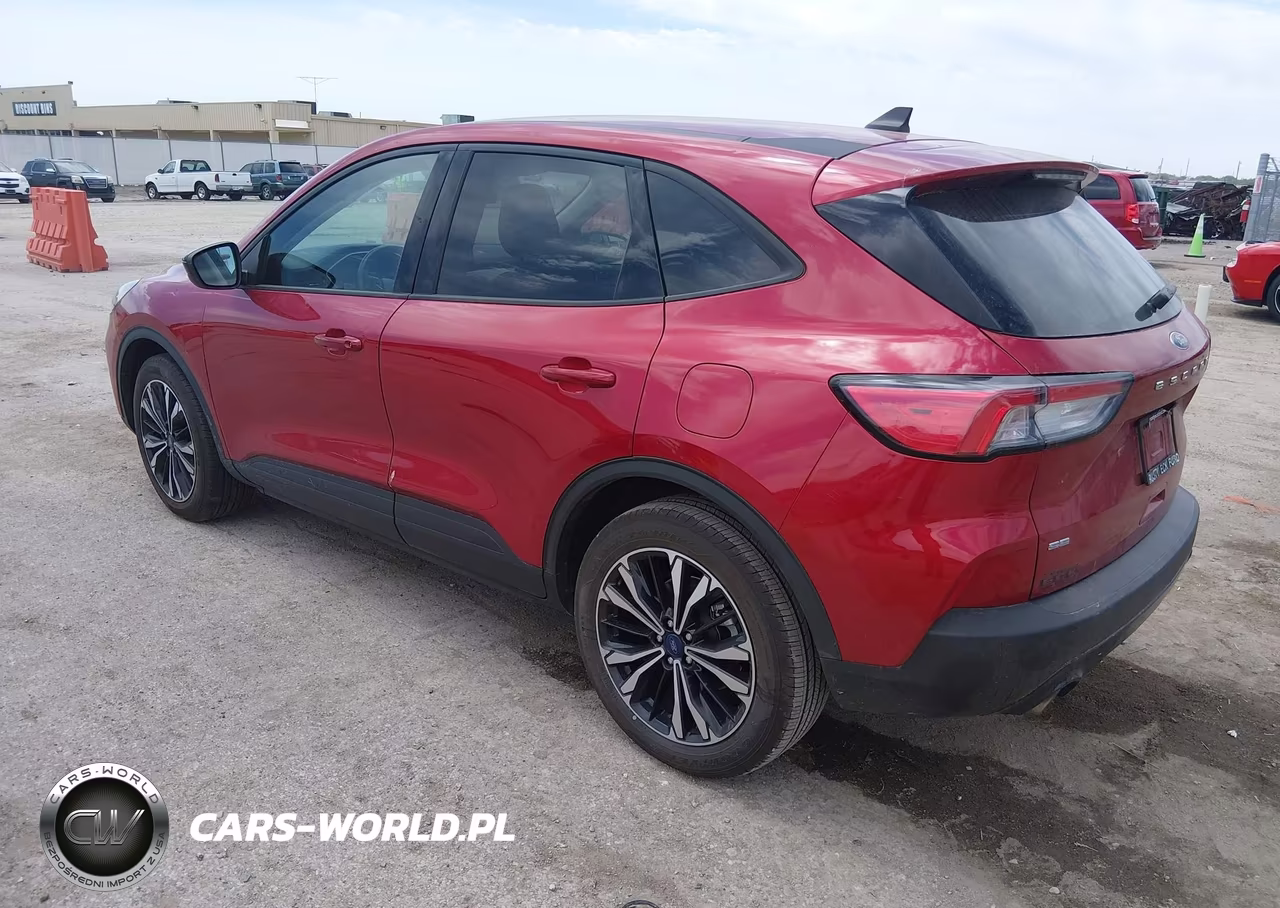 2022 Ford Escape Se VIN:1FMCU0G68NUB93876 - 3