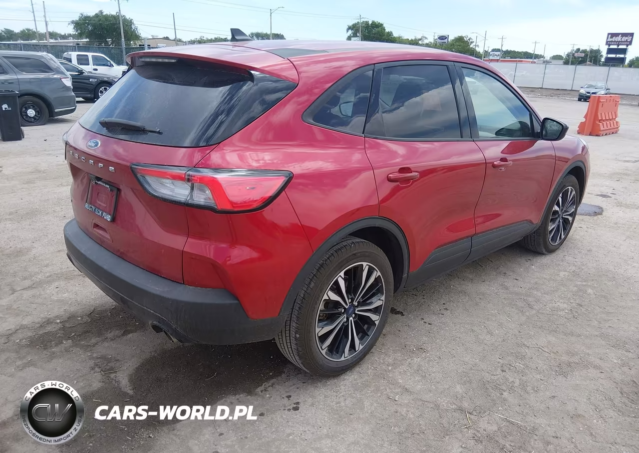 2022 Ford Escape Se VIN:1FMCU0G68NUB93876 - 4