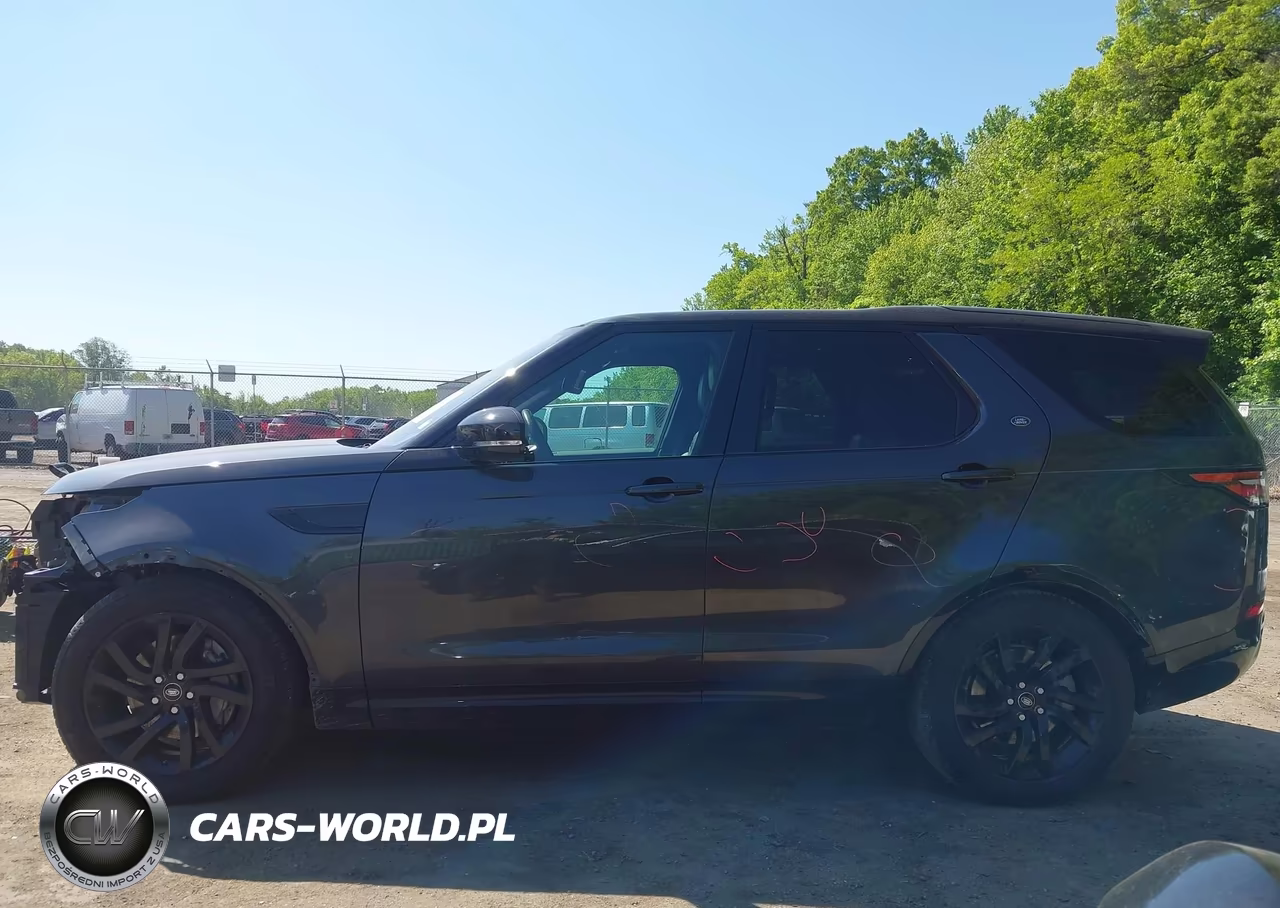 2020 Land Rover Discovery Landmark Edition VIN:SALRU2RV1L2420728 - 14