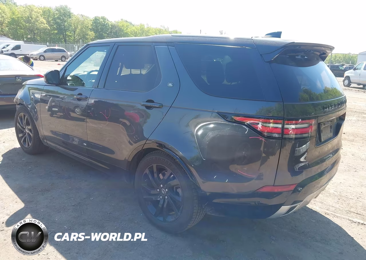 2020 Land Rover Discovery Landmark Edition VIN:SALRU2RV1L2420728 - 3