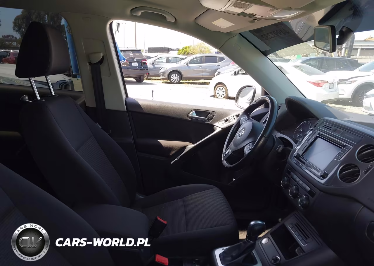 2017 Volkswagen Tiguan 2.0T-2.0T S VIN:WVGAV7AX9HK046870 - 5
