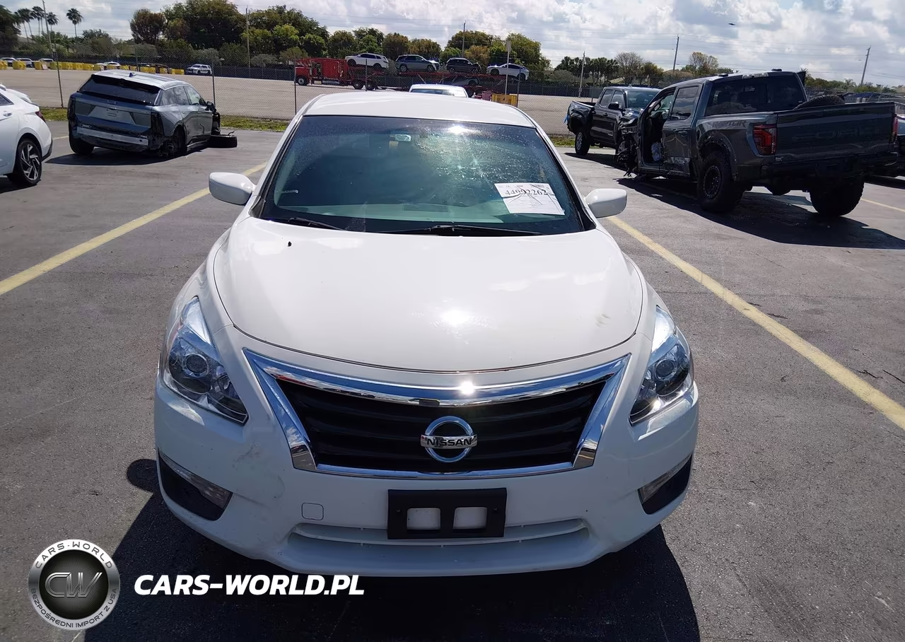 2015 Nissan Altima 2.5 S VIN:1N4AL3AP6FC476825 - 13