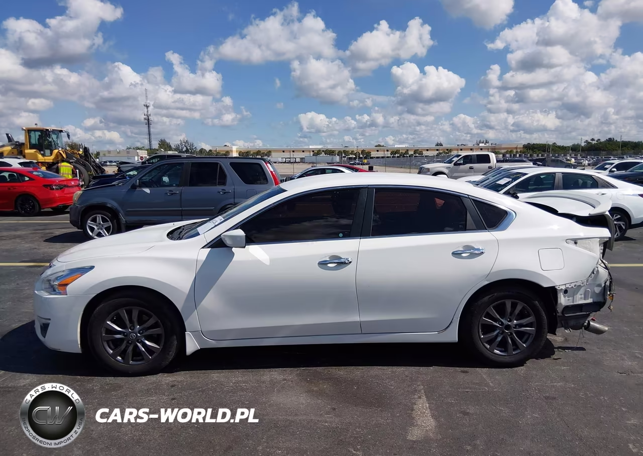 2015 Nissan Altima 2.5 S VIN:1N4AL3AP6FC476825 - 15