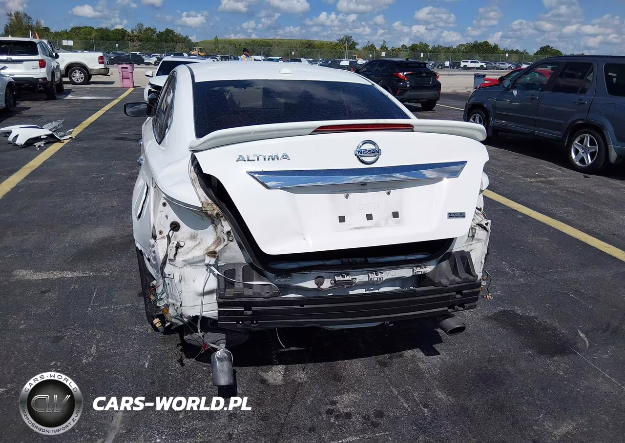 2015 Nissan Altima 2.5 S VIN:1N4AL3AP6FC476825 - 6